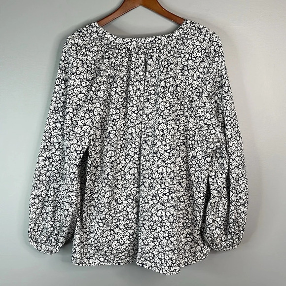 OLD NAVY Liberty Floral Peasant Top Long Balloon Sleeve Split V Neck Navy XXL - Picture 7 of 11